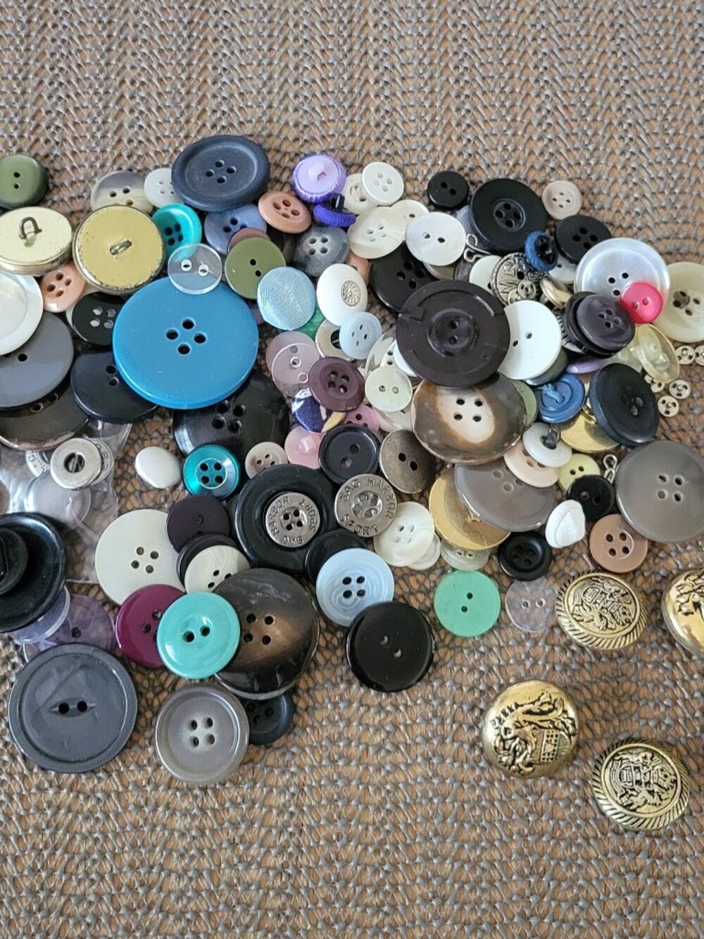Misc Mixed Size Color Plastic Metal Button Lot